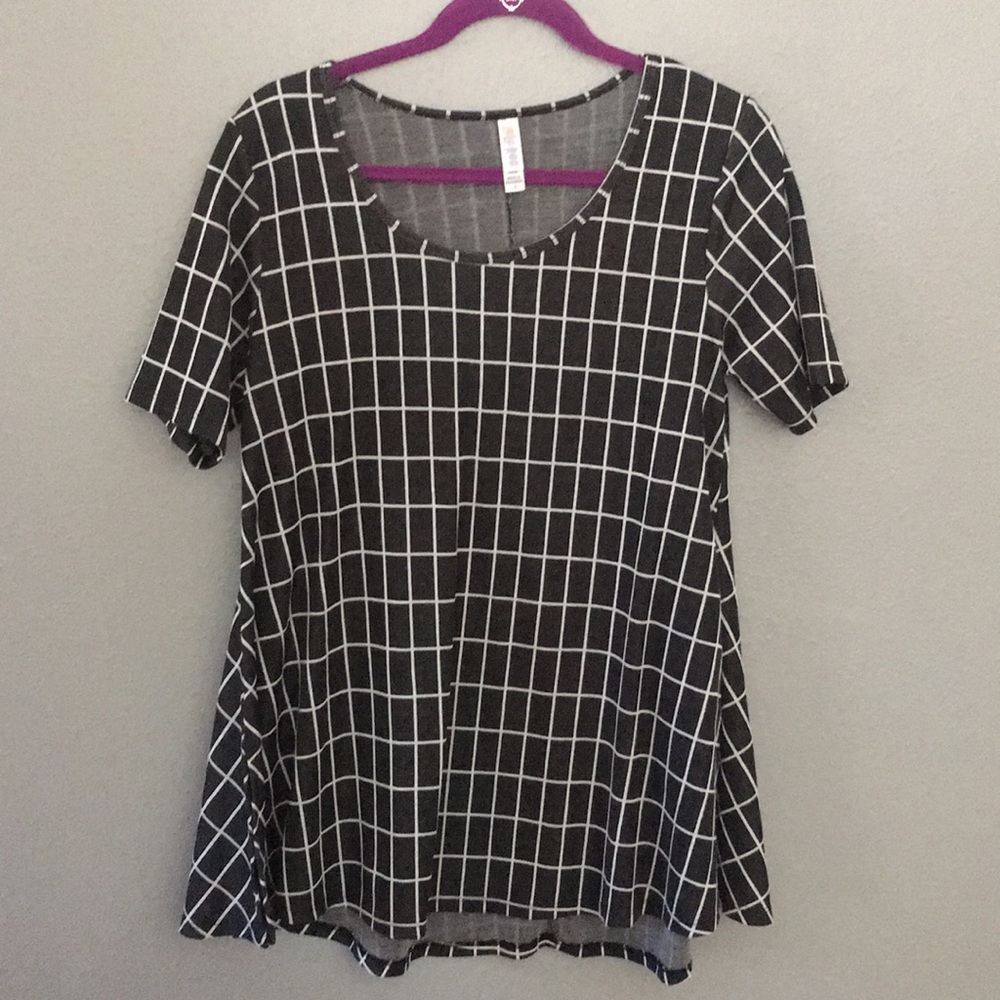 Lularoe Small Perfect tee